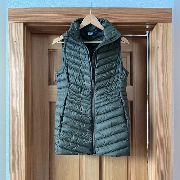 Land’s End Ultralight Packable Down Vest - Picture 2 of 6